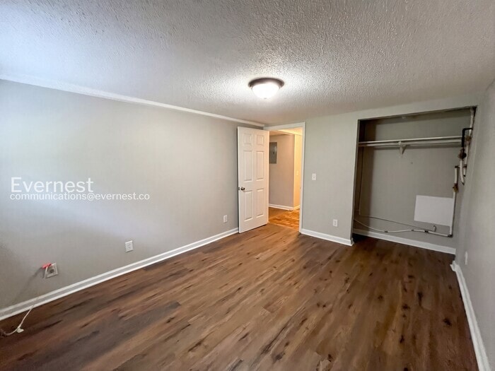 Building Photo - 5727 N Morgan Ln