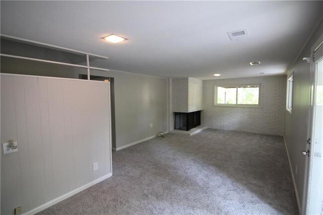 Building Photo - 2950 Ridgelock Ct