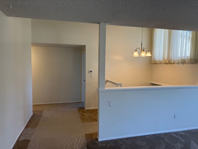 Building Photo - Newly Renovated 4 Bedroom 3 Bath Home with...