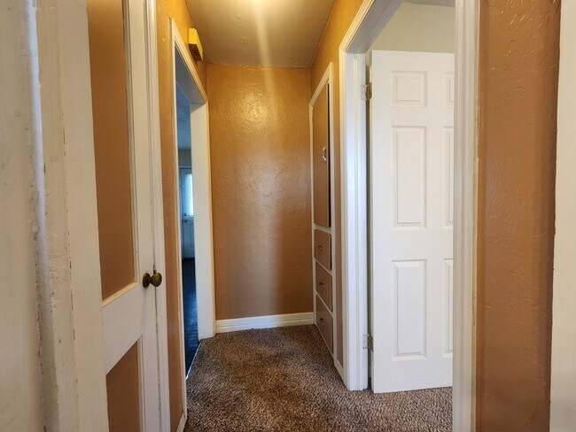 Building Photo - 2506 SW Cornell Ave