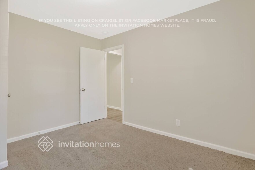 Building Photo - 2527 Sandtown Rd SW