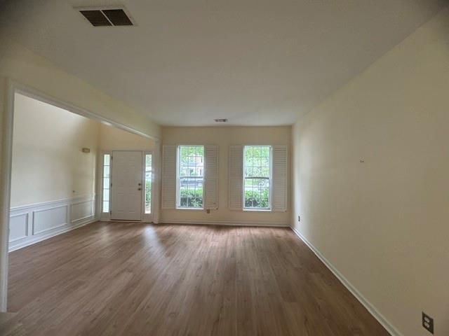 Building Photo - 220 Gaines Oak Way