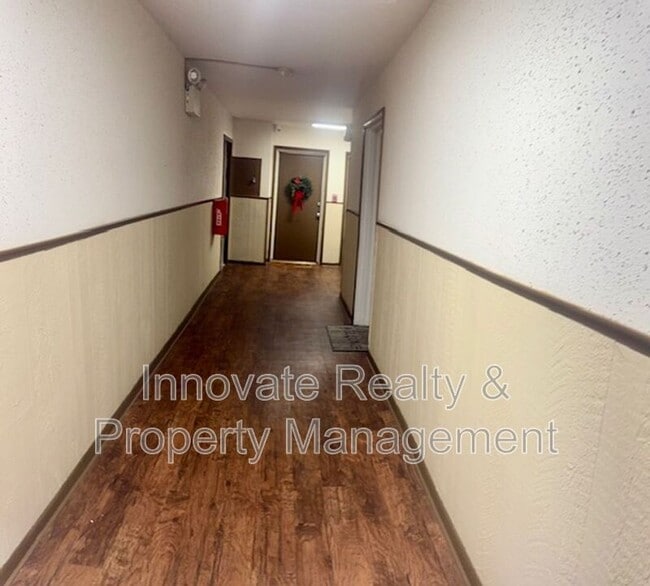 Building Photo - 29 Logan Ave