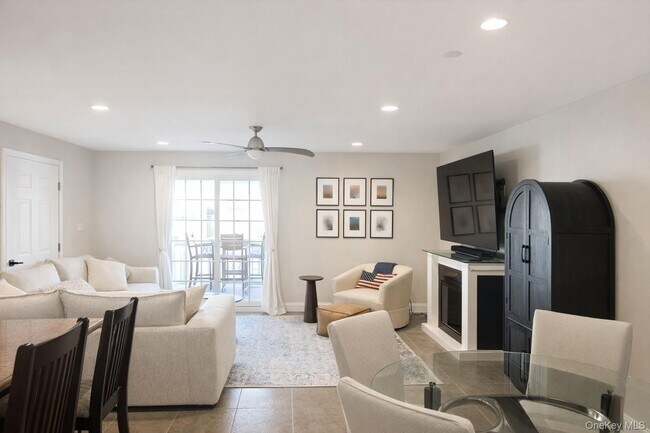 Building Photo - 45 Maryland Ave