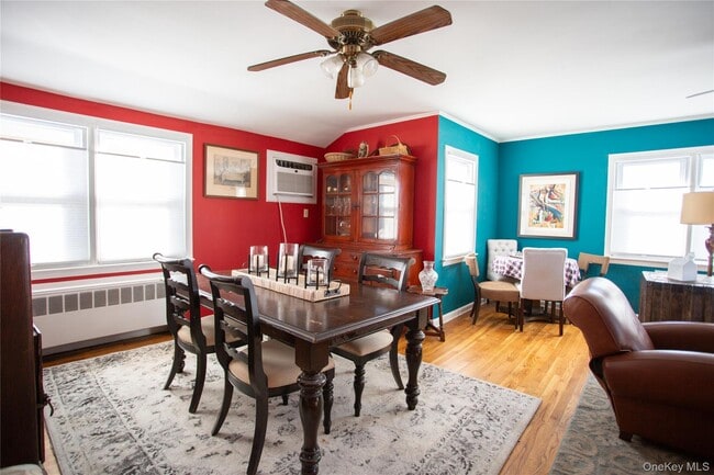 Building Photo - 274 W Walnut St