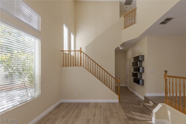 Building Photo - 10382 Cherry Brook St