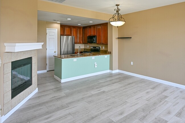 Building Photo - 15904 E Geddes Ln