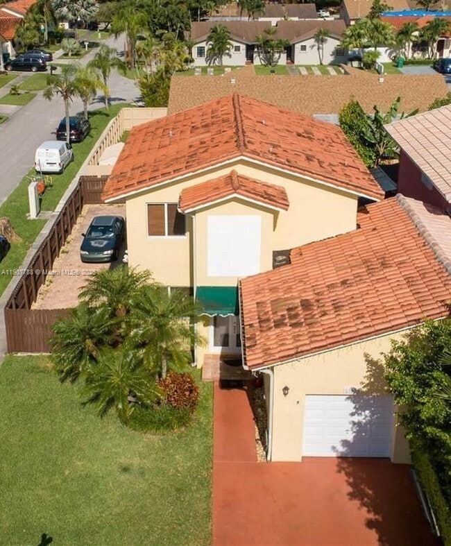 Primary Photo - 10934 SW 146th Ave