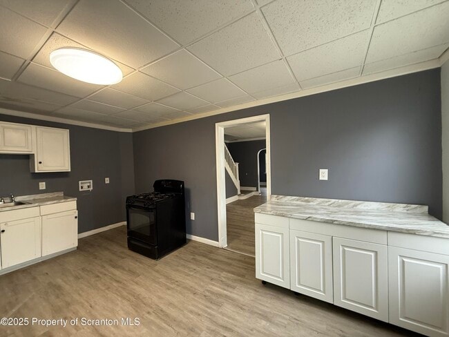 Building Photo - 203 Greenbush St