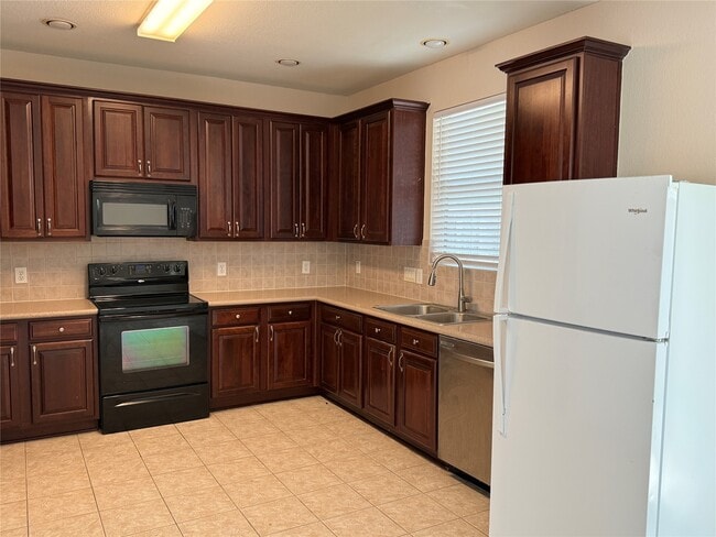 Building Photo - 8147 Barnes Ridge Ln