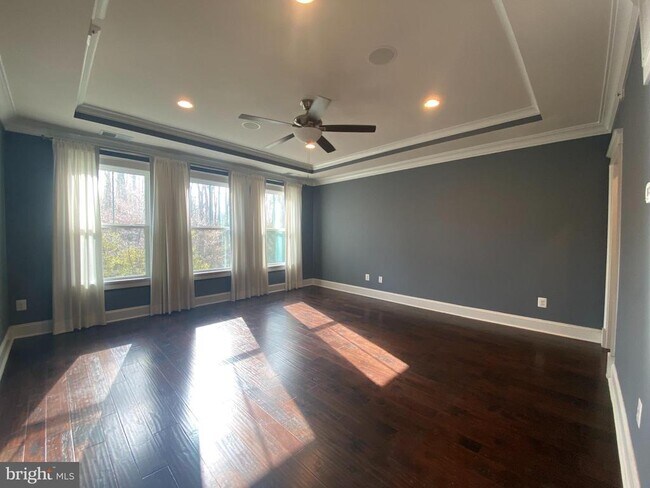 Building Photo - 2163 Potomac River Blvd