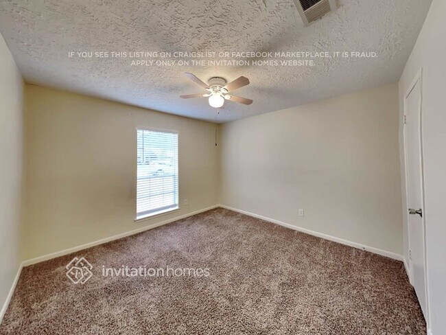 Building Photo - 16915 Bally Castle Dr