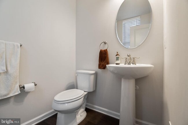 Building Photo - 7843 Otterbein Way