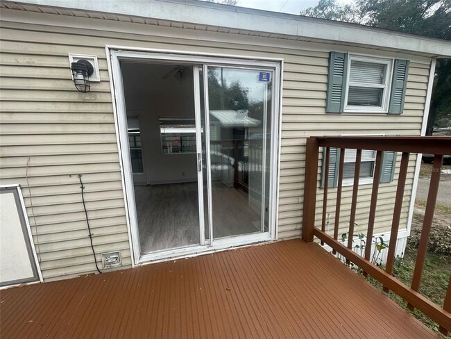 Building Photo - 3000 Clarcona Rd