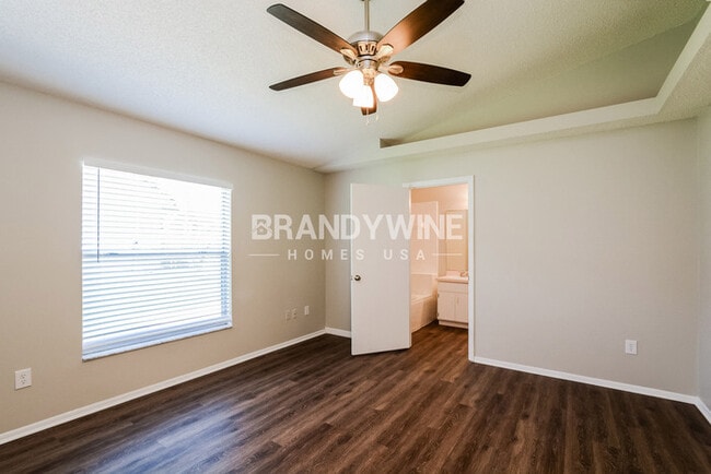 Building Photo - 313 McCoy Village Ct