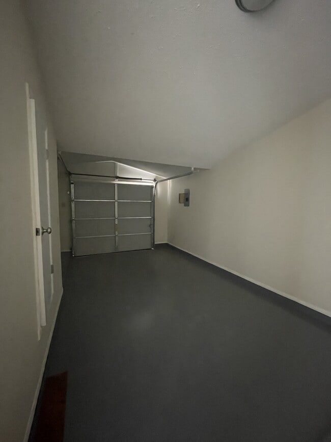 Building Photo - 1540 Raphael Cir