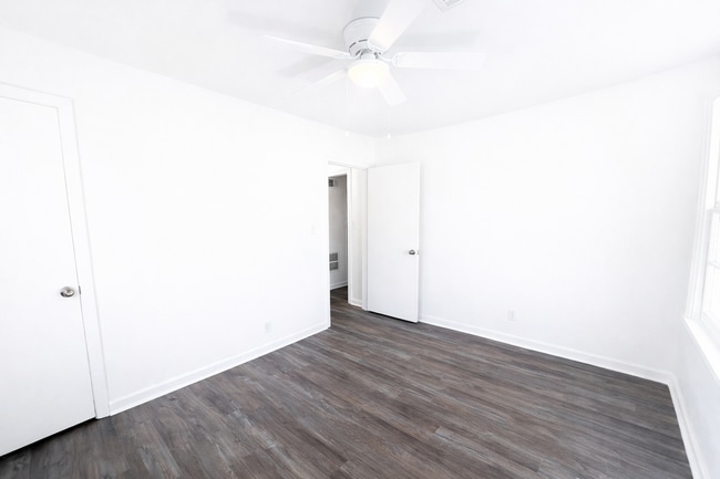 Building Photo - Beautifully Updated 3 Bedroom 2Bath Home in NE Wichita – $1525/month