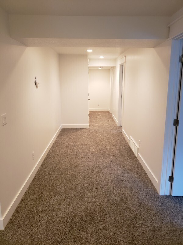 Building Photo - 1641 N 600 E