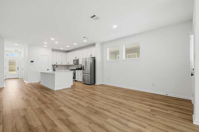 Building Photo - 17043 Luminous Ln
