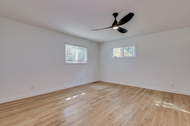 Building Photo - 2897 Wagener Rd