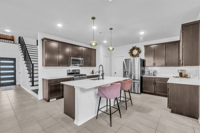 Building Photo - 20022 Parkland Gates Dr