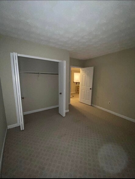 Building Photo - 4609 Luxberry Dr