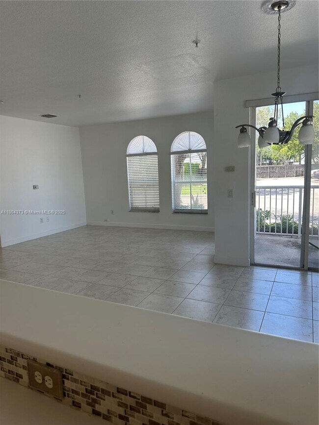Building Photo - 4311 SW 160th Ave