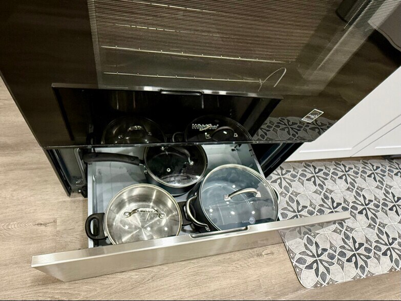 Building Photo - 747 Fourth St