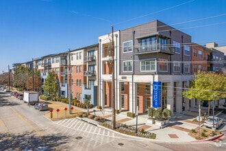 Building Photo - Cortland Galleria