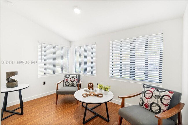 Building Photo - 1121 NW 57th St