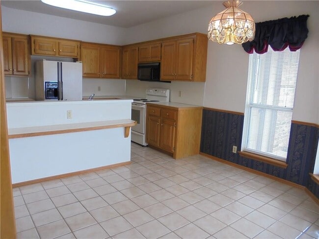 Building Photo - 1206 Windsor Pl