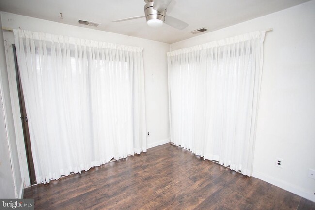 Building Photo - 40B Sumac Ct