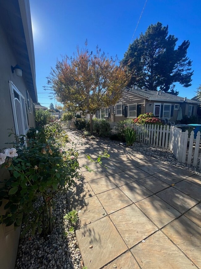 Building Photo - Beautifully Remodeled 2 Bedroom 1 Bathroom in the McDonald Area of Northeast Santa Rosa