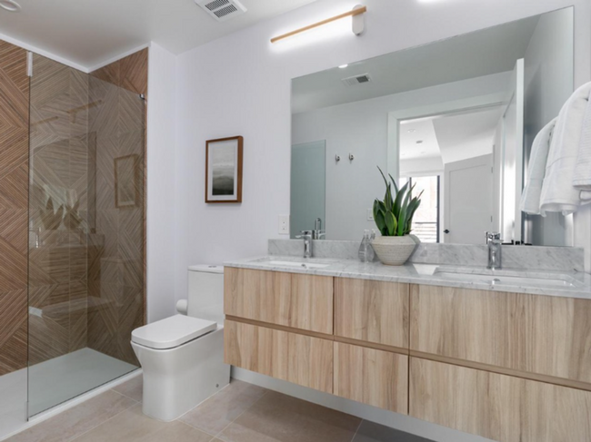 Building Photo - Stylish & Sophisticated in Shepherd Park!