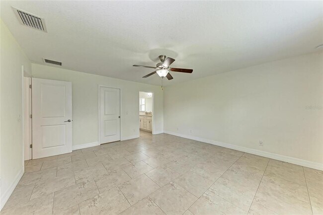 Building Photo - 3560 Eldron Ave