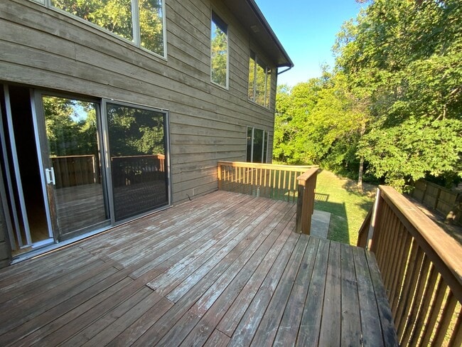 Building Photo - 201- 203 Briarcrest Ct