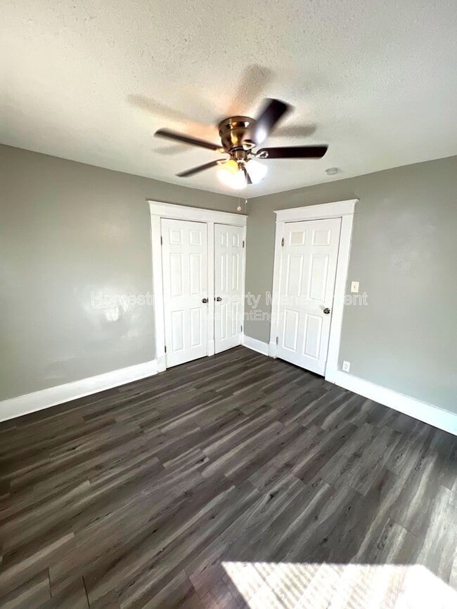 Building Photo - 7014 Edison Ave