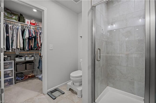 Building Photo - Luxury Living in Grassfield!