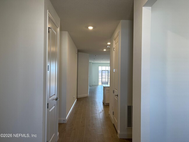 Building Photo - 66 Otsego Ln