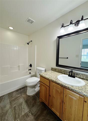 Building Photo - 102 Bridle Ct