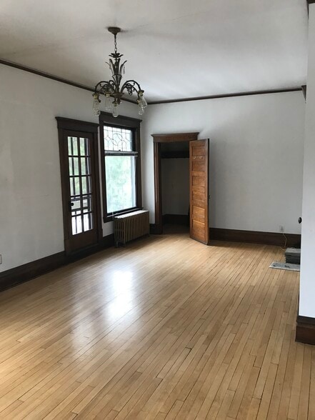 Living Room - 2200 Girard Ave S