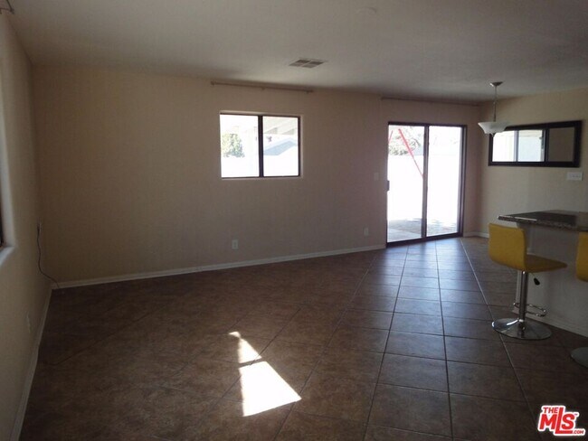 Building Photo - 42753 Blue Hills Dr