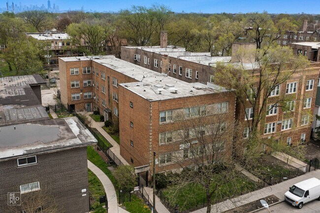 Building Photo - 729 N Central Chicago, IL 60644