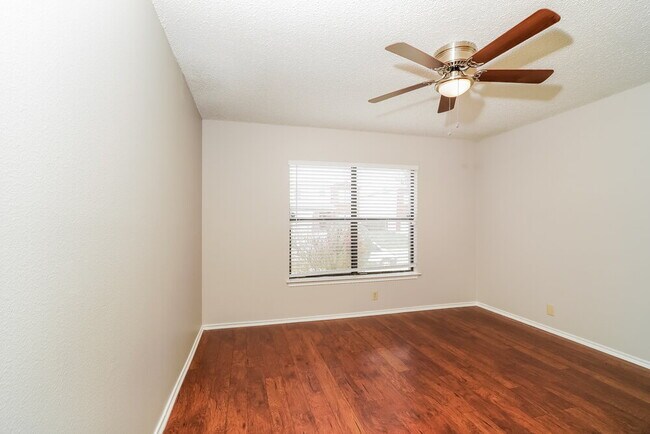 Building Photo - 6114 Candletree