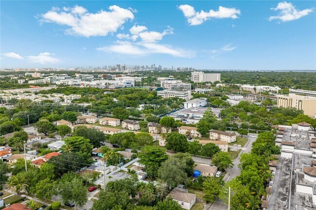 Building Photo - 6531 SW 57th Pl