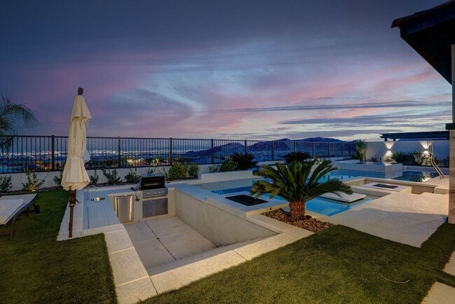 Building Photo - 756 Bruce Moorland St