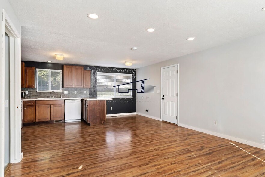 Building Photo - 1186 E 3150 N