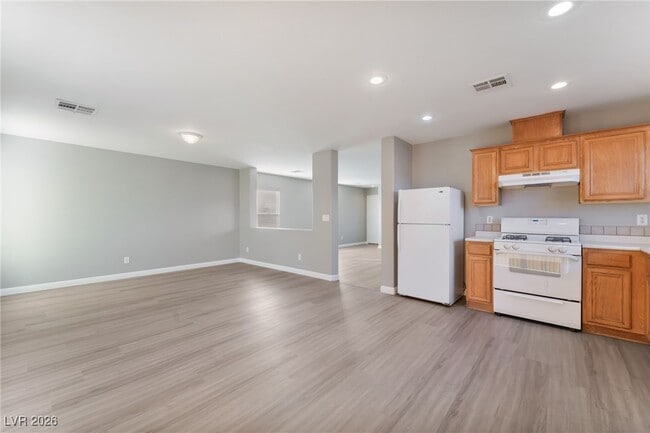 Building Photo - 3970 Coyote Ridge Ct