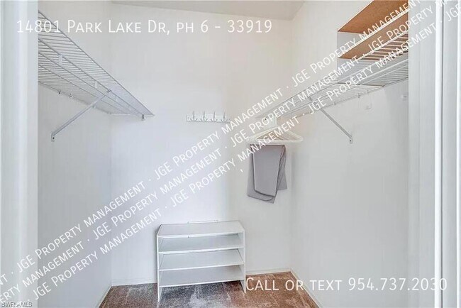 Building Photo - 14801 Park Lake Dr