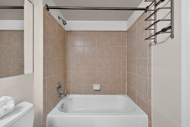 Building Photo - Penn Quarter 1BR Condo with Balcony, Garage Parking, Storage, Concierge, and Rooftop Deck.